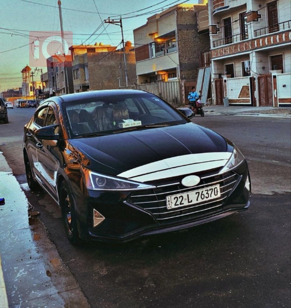 هیوندای ئەلەنترا